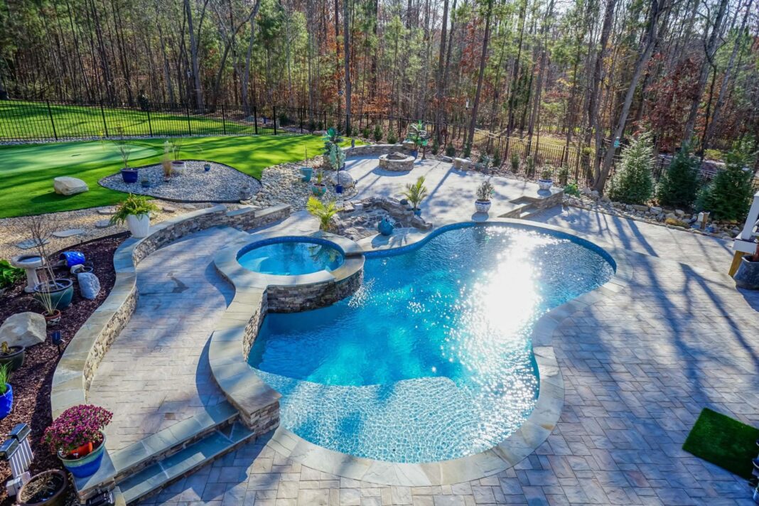 From Concept to Completion: How Pool Builders Create Custom Swimming Pools