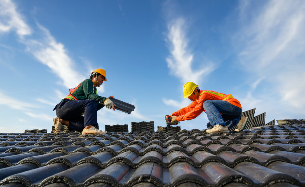 How Weather Conditions Impact Roof Performance: Preparing Your Roof for Harsh Seasons