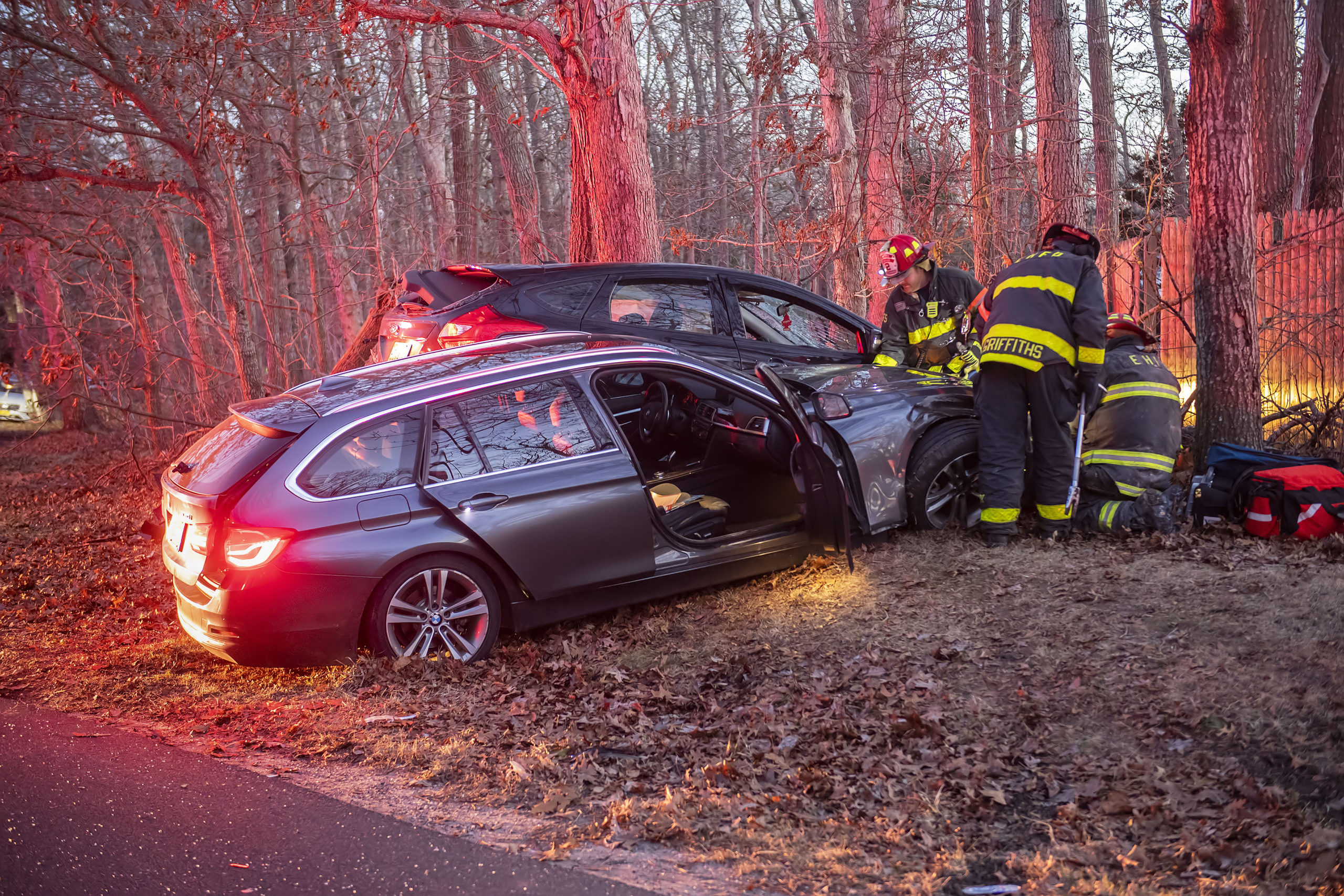 https://lbwatchdog.com/p/1-injured-after-driver-runs-through