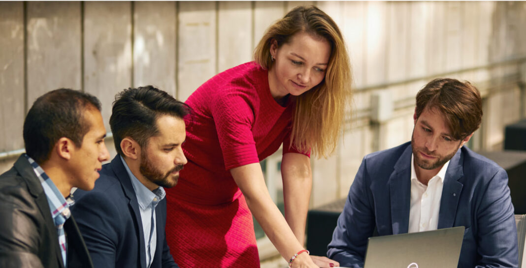 Know How An Executive Mba In Operations Management Helps You Lead Team Efficiently