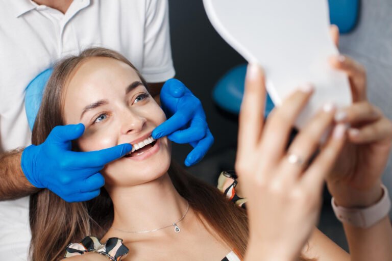 4 Signs It’s Time To Consider Whitening, Bonding, Or Veneers