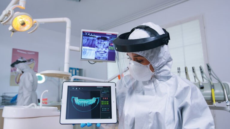 The Connection Between Cosmetic Dentistry And Modern Technology